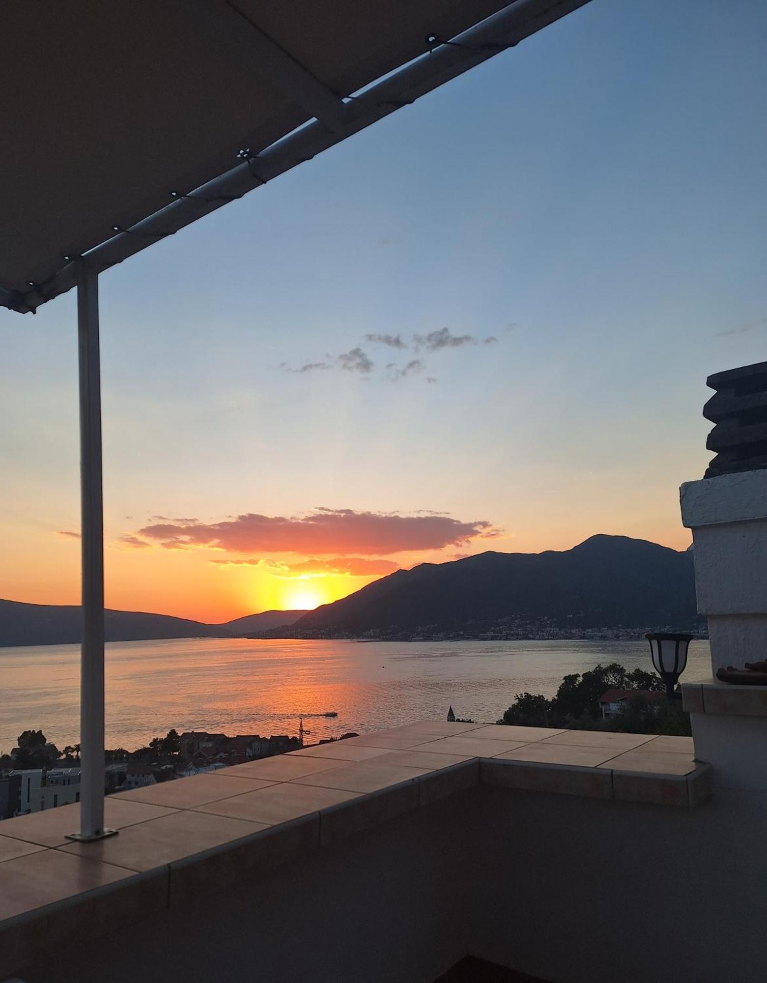 Adriabay Studio Tivat Buitenkant foto